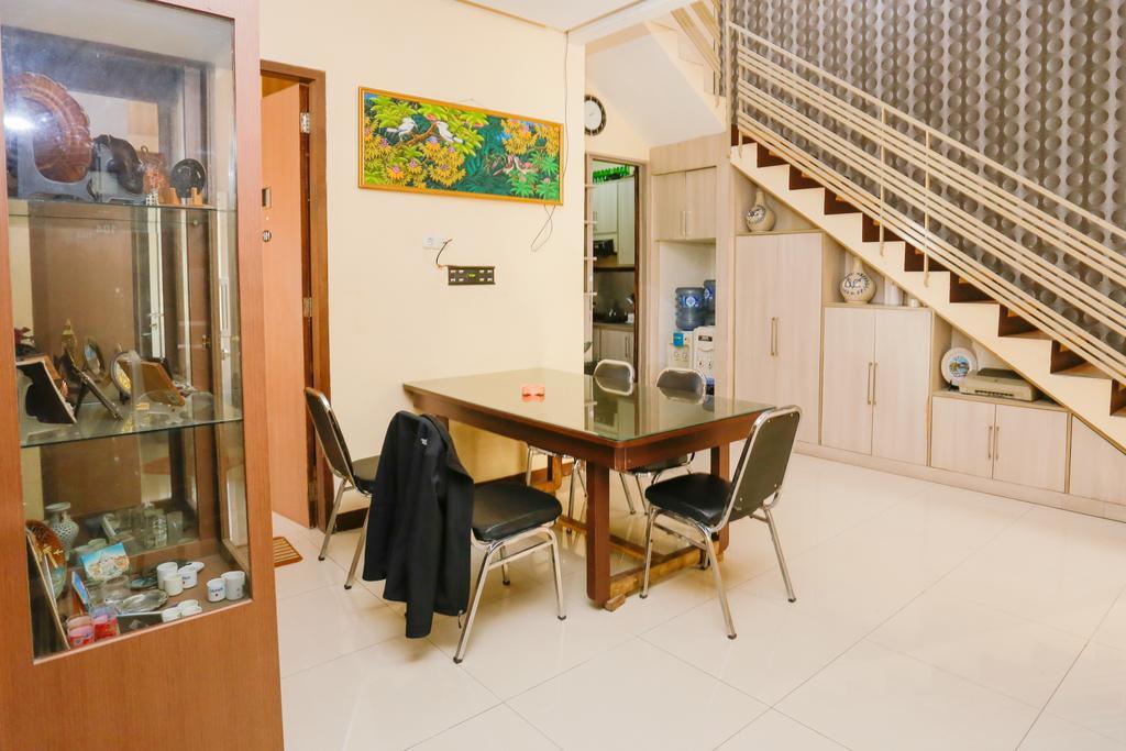 Reddoorz Plus @ Candrawulan Buahbatu Bandung Bagian luar foto