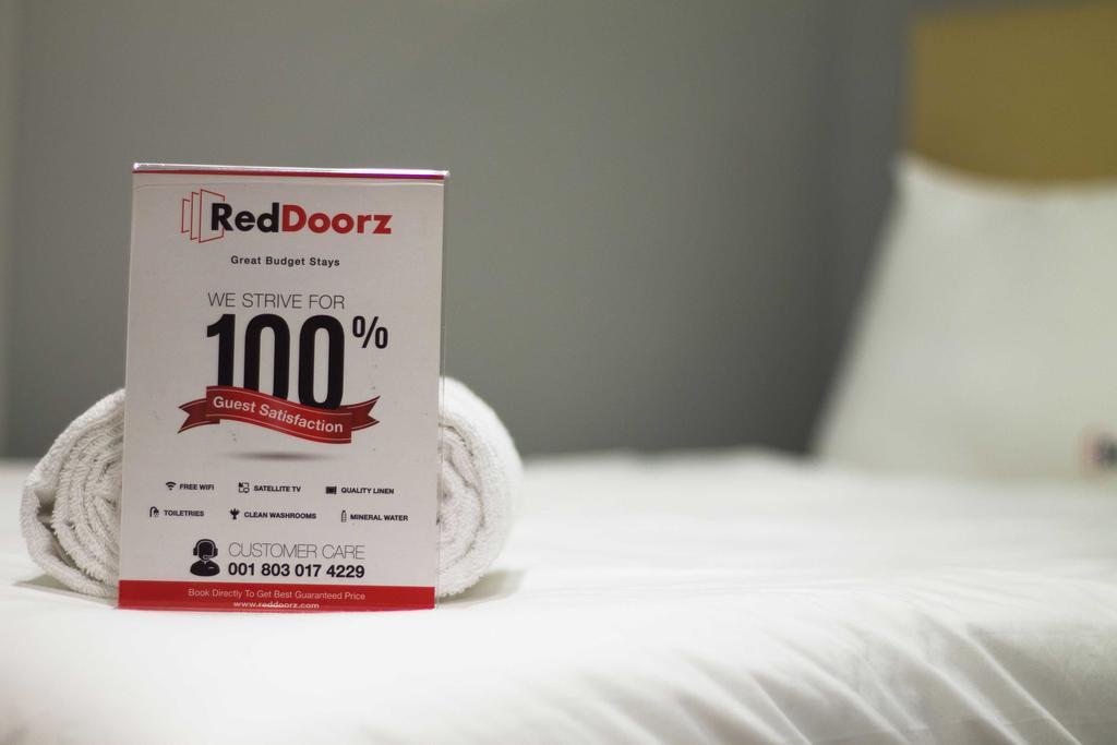 Reddoorz Plus @ Candrawulan Buahbatu Bandung Bagian luar foto